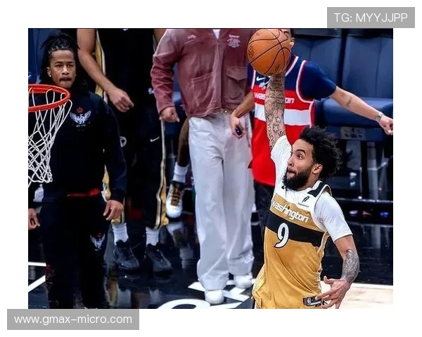 NBA季后赛争议判罚：关键瞬间如何影响比赛？